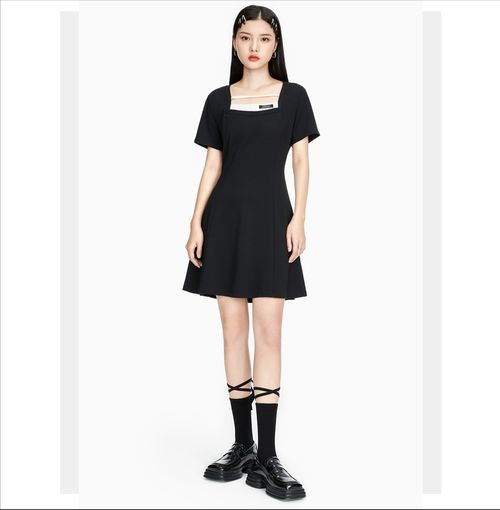 曾紅極一時的國產服裝品牌，如今存在感幾乎為零，你還記得幾個？